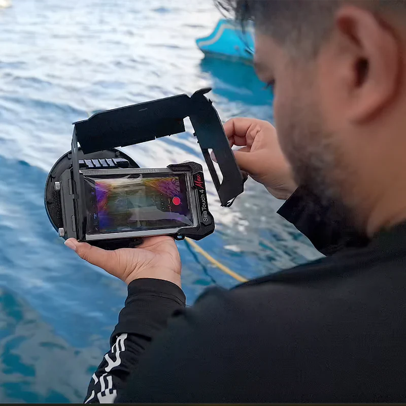 DIVEVOLK Foldable Screen Hood