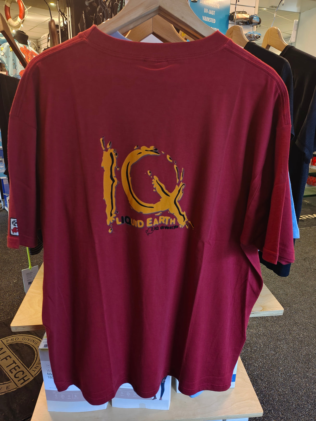 iQ T-shirt