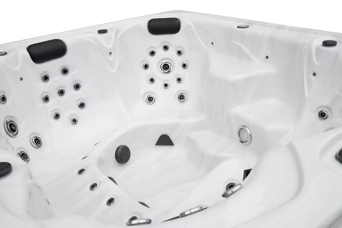 Hanscraft Swim Spa Valhalla
