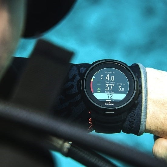 Suunto D5 dive watch with color display. Strong price and always in stock. Ocean Dive